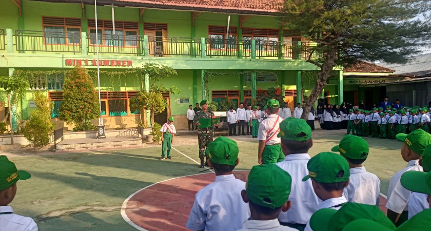 Upacara Hari Senin: Babinsa Sampaikan Pesan Kemerdekaan dan Kedisiplinan