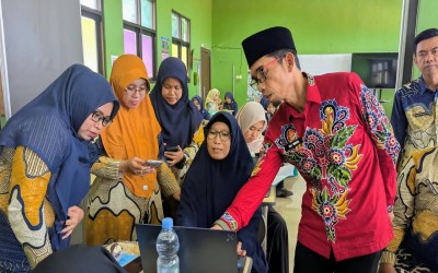 Kreatif, Interaktif, dan Digital: MIN 1 Sumenep Bekali Guru melalui Pelatihan Digitalisasi