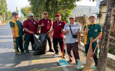Dedikasi untuk Lingkungan! Aksi Resik-Resik Tim MIN 1 Sumenep Warnai Giat Hari Santri Kemenag Sumenep