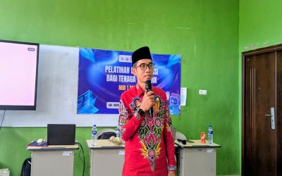 Dari Naskah hingga Video Animasi, Guru MIN 1 Sumenep Praktik Membuat Video Pembelajaran Berbasis AI