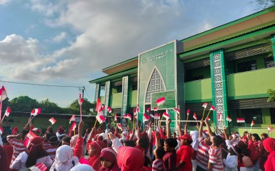 MERDEKA! MIN 1 Sumenep Gelar Peringatan HUT RI ke-80 dengan Semarak Lomba dan Kirab Bendera