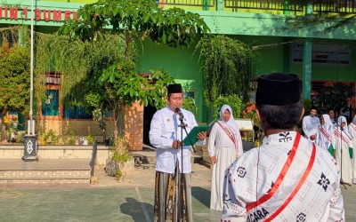 Refleksi Peringatan Hari Santri 2026: MIN 1 Sumenep Padukan Keteguhan Ikrar dan Lantunan Al-Waqi'ah