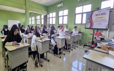 MIN 1 Sumenep Matangkan Kurikulum dan Program Kerja Melalui Rapat Kerja untuk Tahun Ajaran 2025/2026
